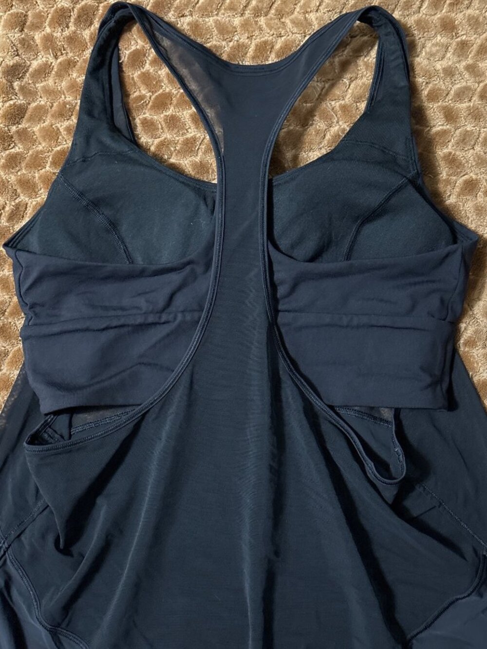 EXCELLENT Lululemon Twist Around Tank Top Built-In Bra Yoga Activewear Black 8 - Picture 5 of 8